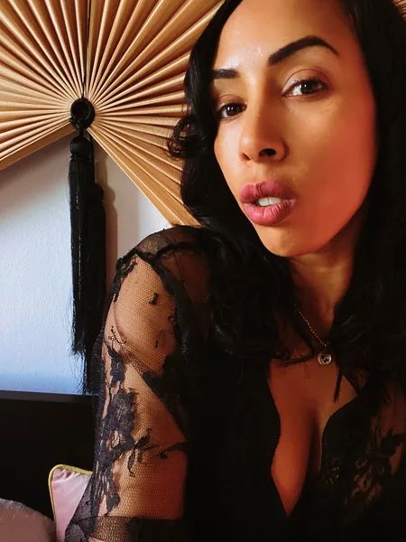 Miss temptress