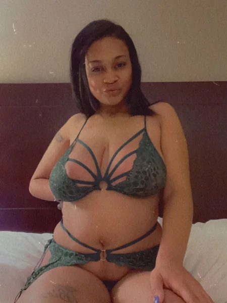 Video call available 📱 Miss Shine✨
