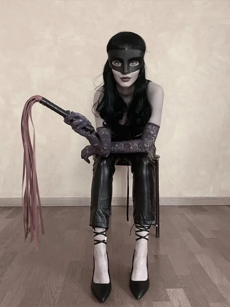 Mistress Ambra
