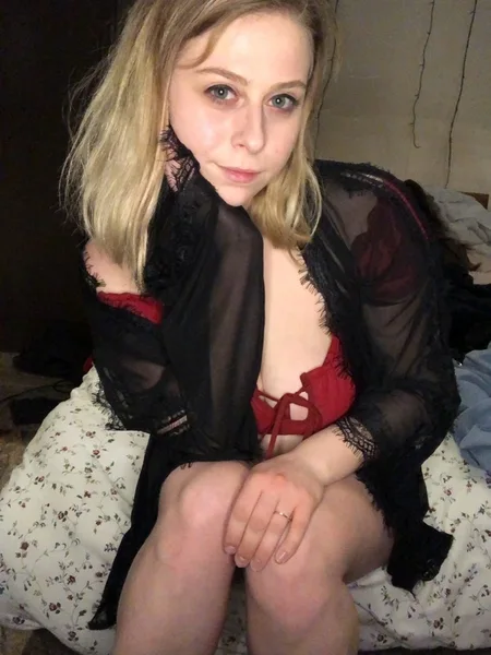 Amelia V