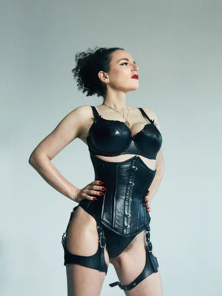 Dominatrix Femdom Mistress Blunt