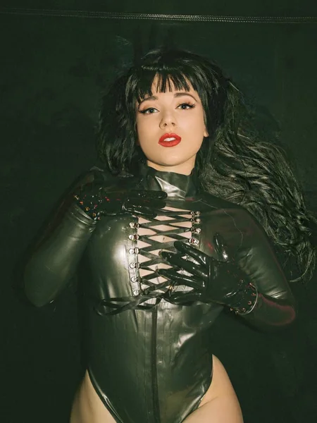 Mistress Felina 🇩🇪 🇬🇧