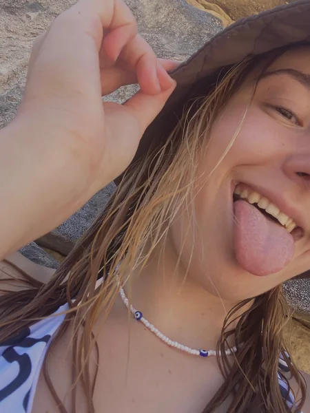 Goddess M FinDom