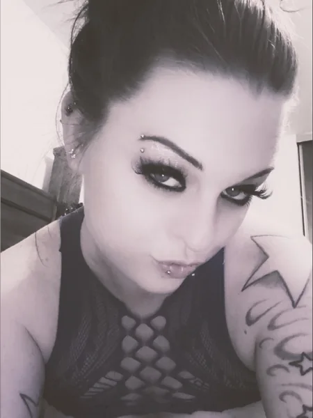 Mmmlayna