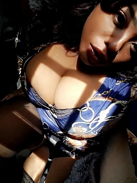 MochaMona