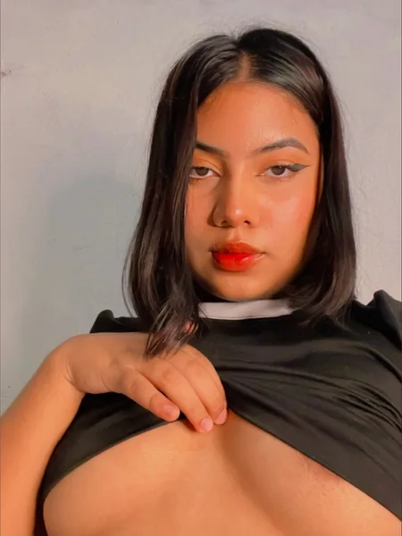 Mónica aquino