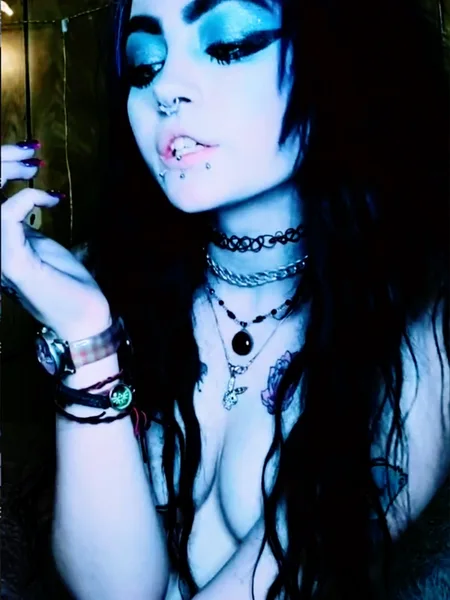 𝕸𝖔𝖑𝖑𝖞𝕽𝖔𝖙 ♡
