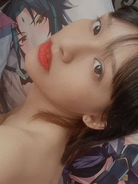 Momo Moonbunny