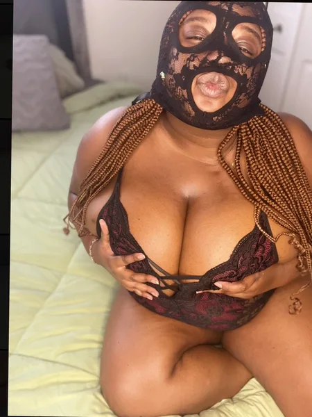 Monique $weetzz