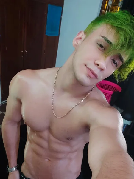 Alex 🔥