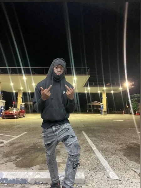 Moneybag Tent-ion 🤑