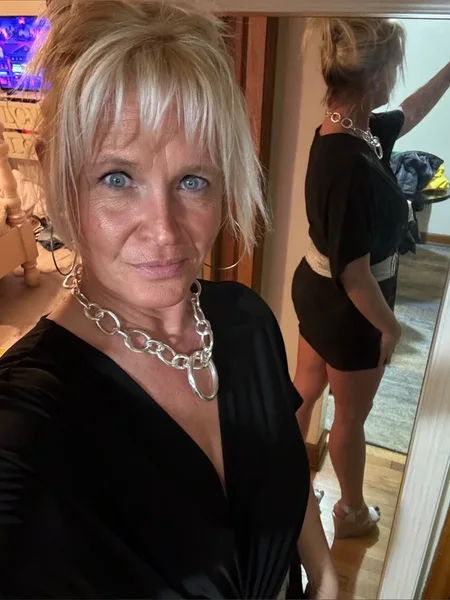 Mrs Ivy Carlson