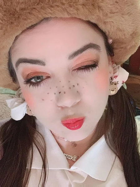 Ms.DaiseeViolet