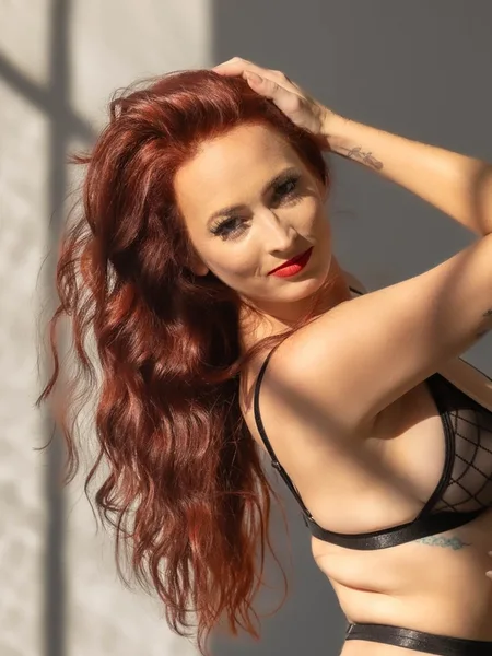 Ms Nikki