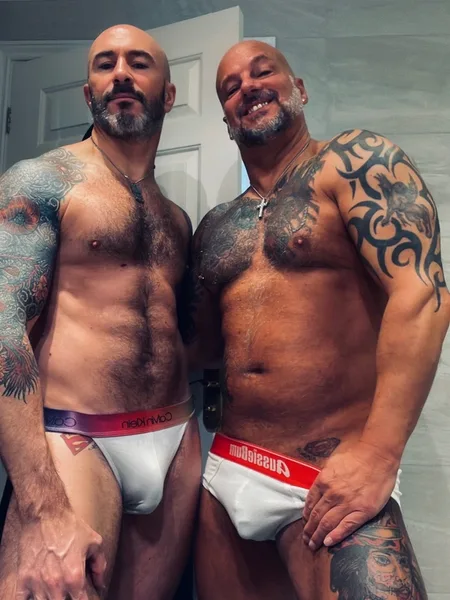 Muscledaddies100