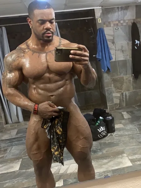 Q Green🖤 🌈🧛🏽‍♂️ avatar