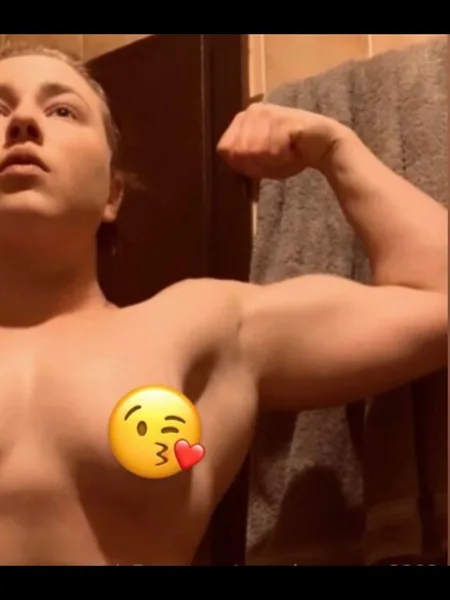 Musclequeen2308