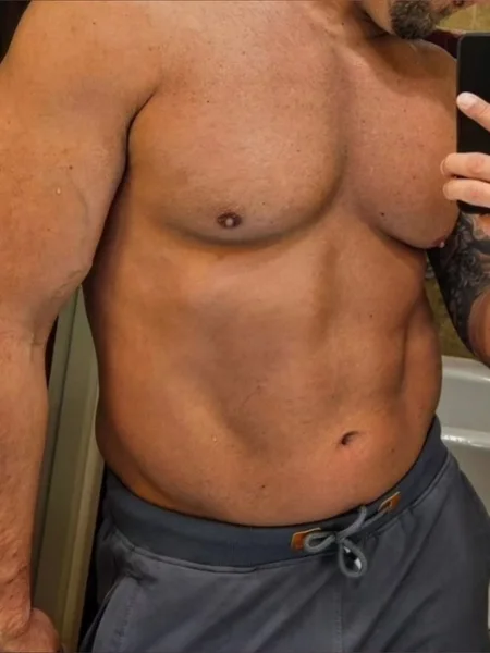Muscle Showing Off avatar