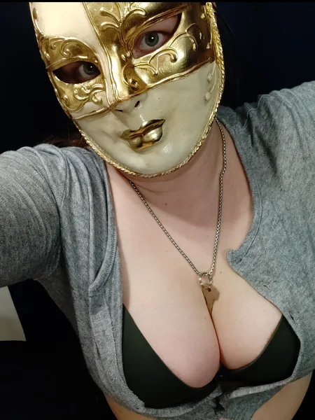 MyMaskedMistress avatar