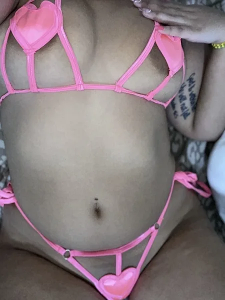 GET A FREE NUDE WHEN U SUB