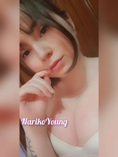 Nariko Yøung