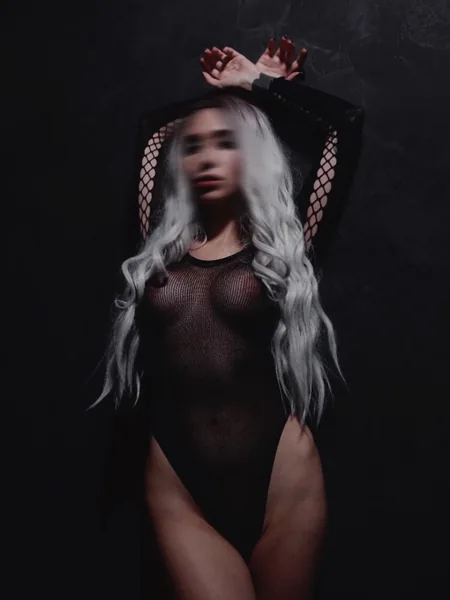 Kitty b.