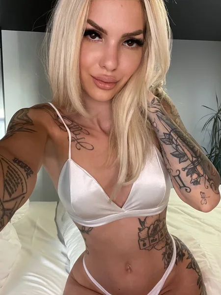 Natalie 🔥