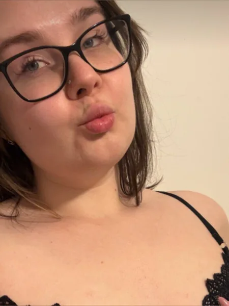 🍑💦 Curvy Nixie Sin 🍑💦