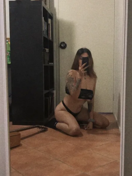 Naughtylouise20