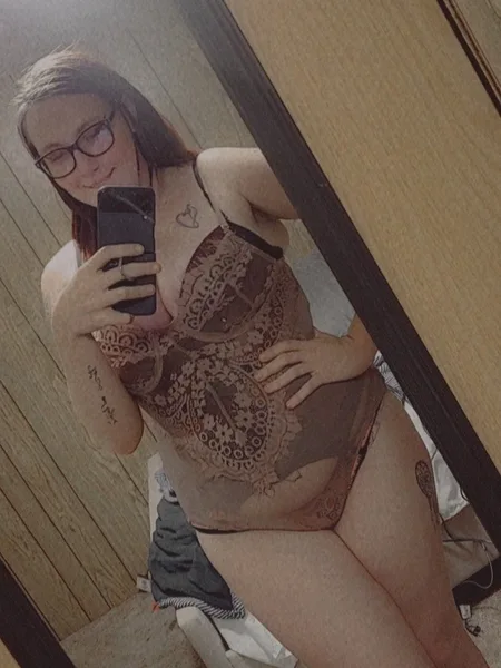 NaughtyNikkiLuv