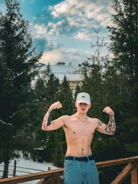 Instakhlopchik