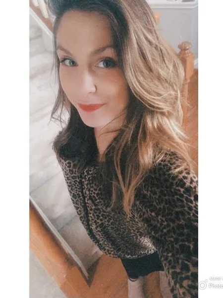 Nikkiswings  (cuckold) (hot wife)