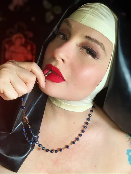 Mistress Genevieve