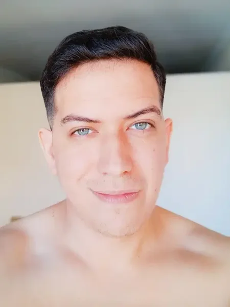 nick blue eyes