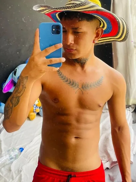 Nicolas_twink