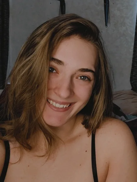 Nicole Renee🩶 avatar