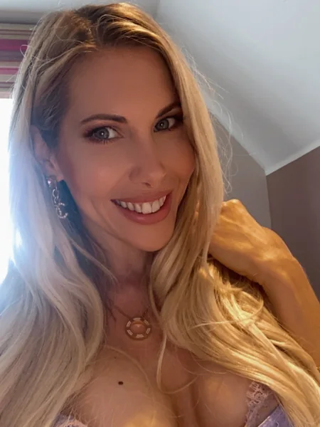 NicoleHighHeels