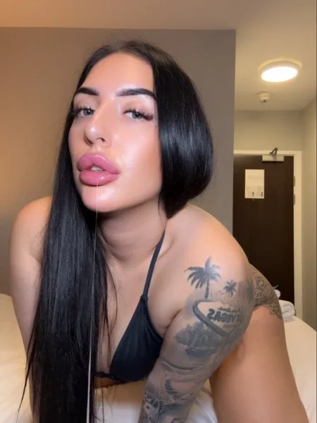 🔥 Nicole