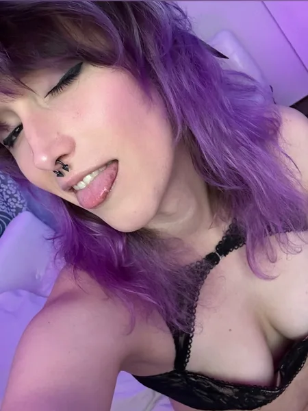 Nikki Mayhem avatar