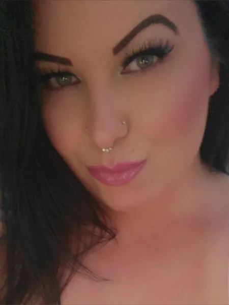 NikkiSkye