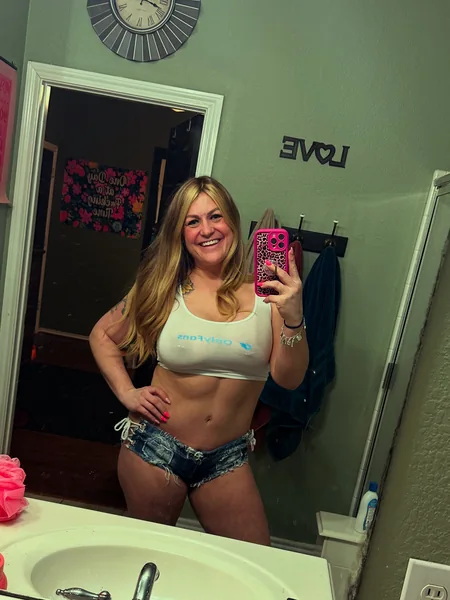 Nikki Sunshine avatar
