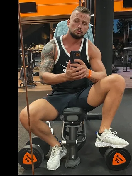 Nikolas