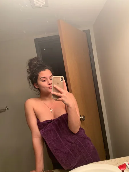 Peaches n Cream 🍑🤍