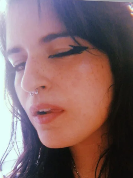 Nina BlueRobin