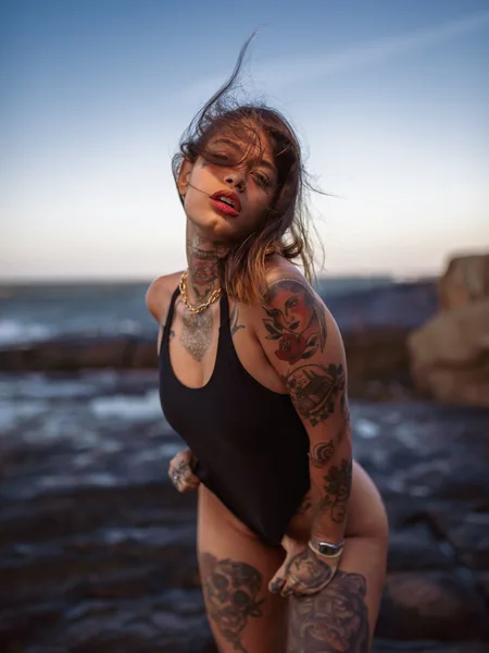 Nina Forbidden