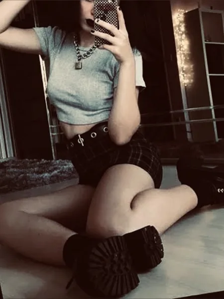 Notthegirlnextdoor