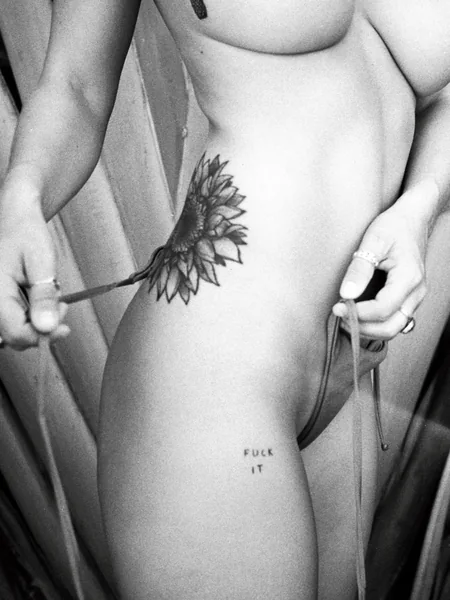 NudeWildThing