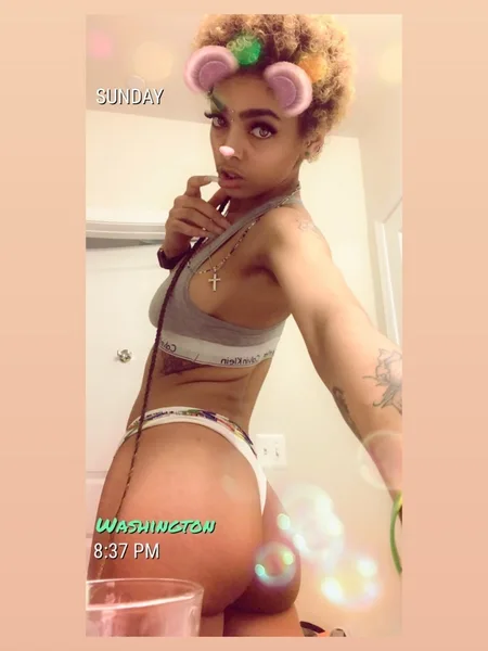 The Nudist Queen