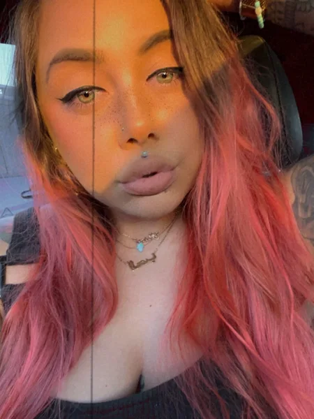 Veronica Mo