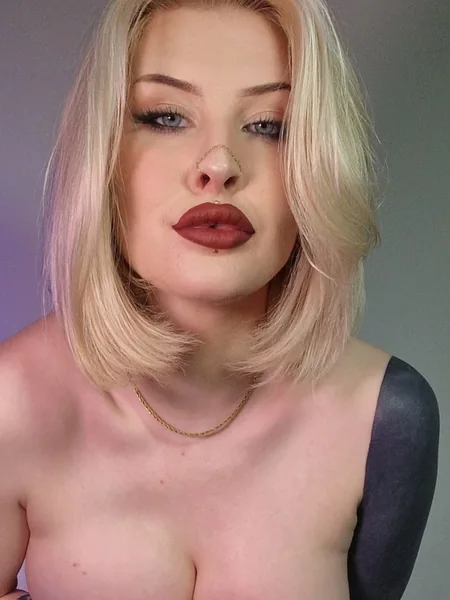 onlymistressred